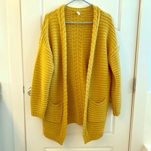 Chunky knit cardigan, perfect for fall!